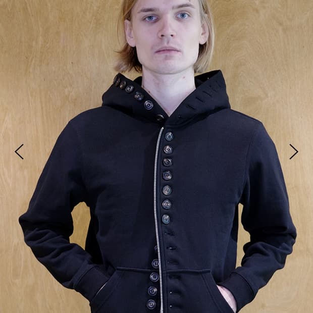 DOESNTMATTER 더즌메러 버튼 후디 size 1