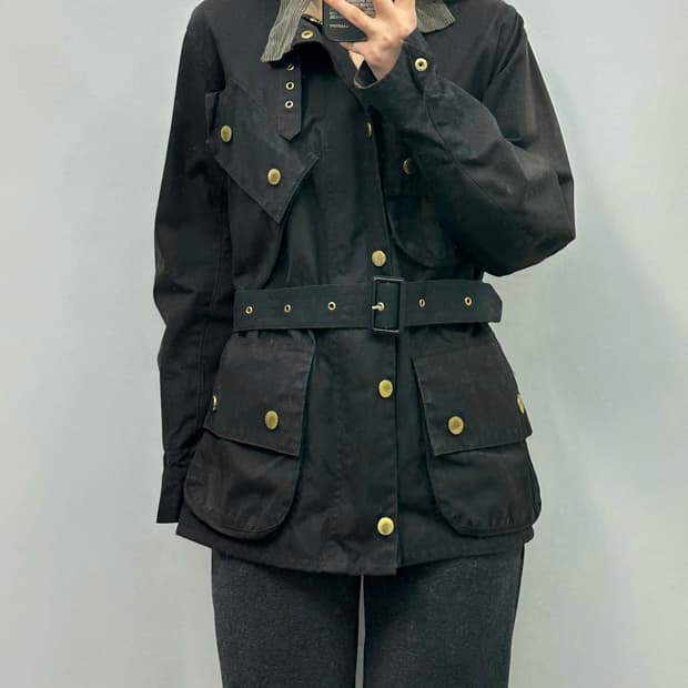 바버 인터네셔널 블랙 왁스 자켓