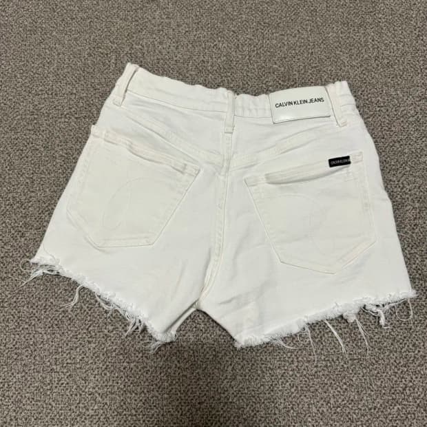 28 캘빈클라인 숏팬츠
