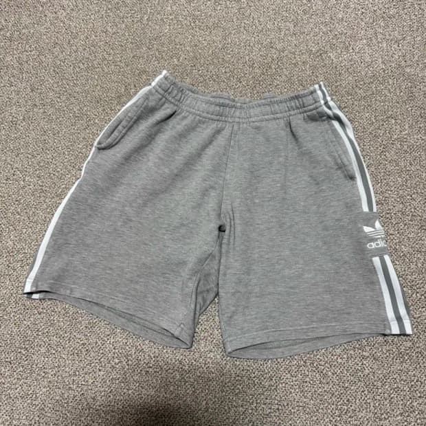 XL 아디다스 삼선 트레이닝 반바지