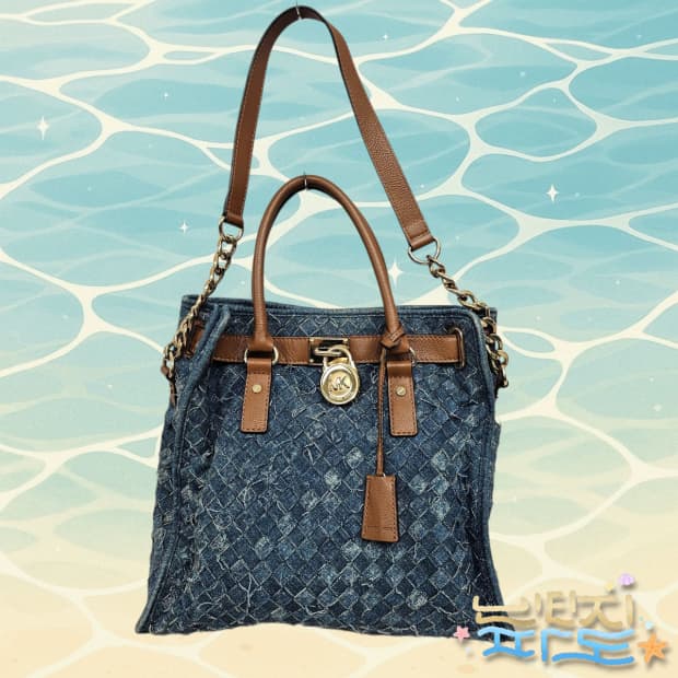 마이클코어스 해밀턴 데님 사첼백