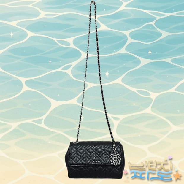 러브캣 퀼팅 플라워 참 체인백