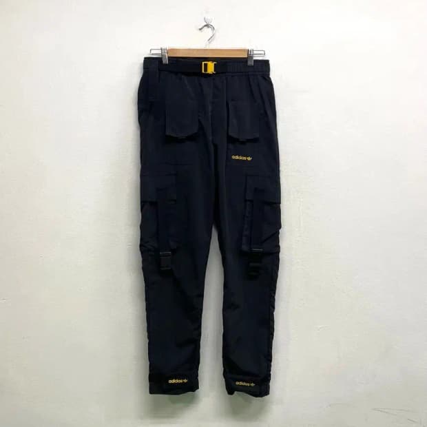 아디다스 테크 팬츠 S