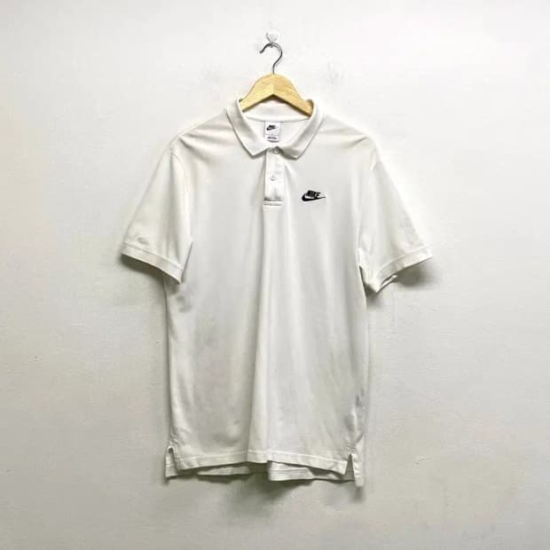 나이키 자수로고 화이트 카라티 L