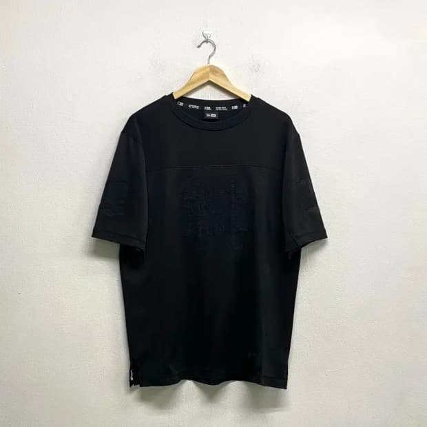 뉴에라 메쉬 반팔티 L