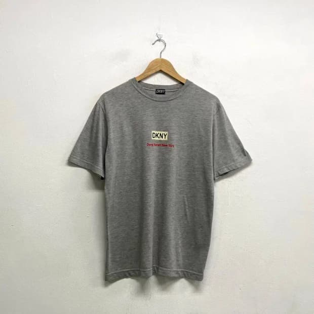 DKNY 로고 그레이 라운드 티셔츠 M