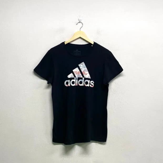 아디다스 플라워 라운드 티셔츠 M