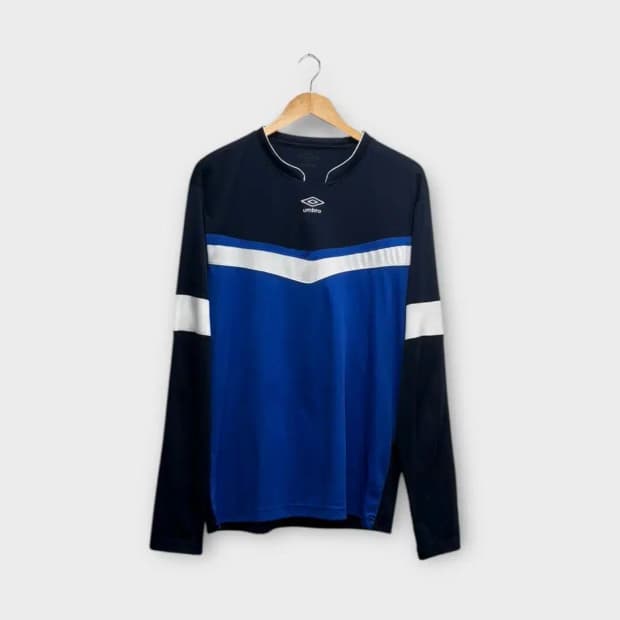 엄브로 Umbro 롱슬리브 풋볼져지 M