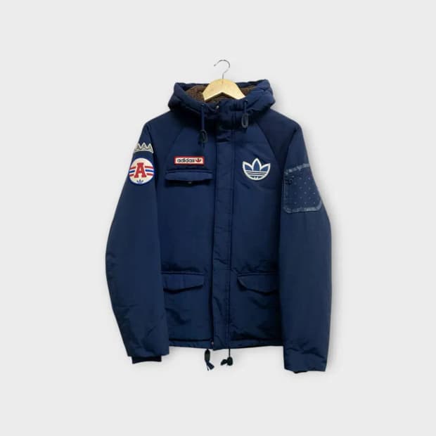 아디다스 배지 덕다운 패딩 - 90