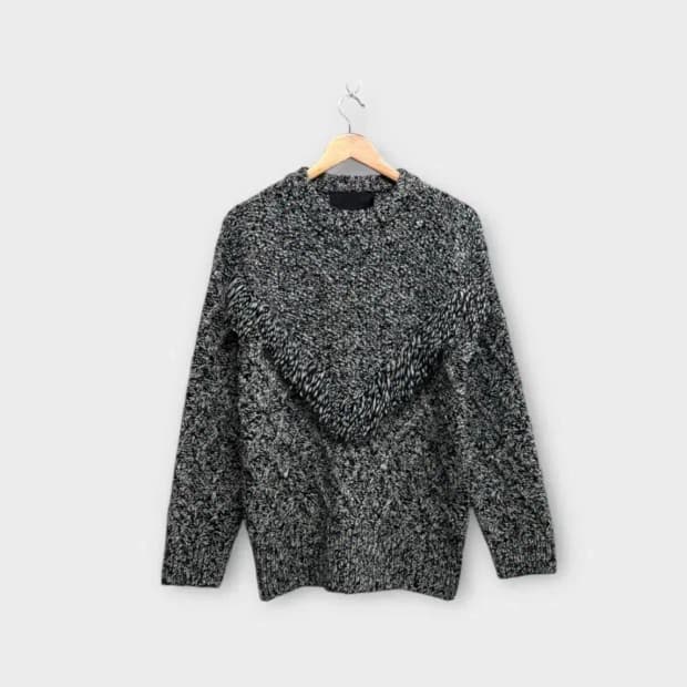 럭키슈에뜨 블랙 믹스 보카시 스웨터 free