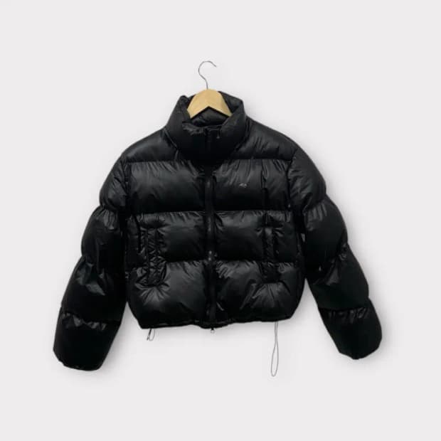 얀13 우먼스 글로시 크롭 푸퍼 블랙 M