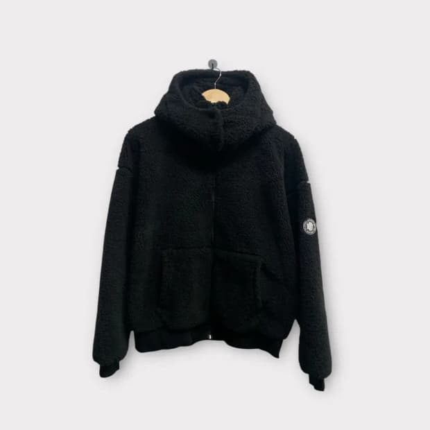 DKNY 하이넥 블랙 뽀글이 집업 S