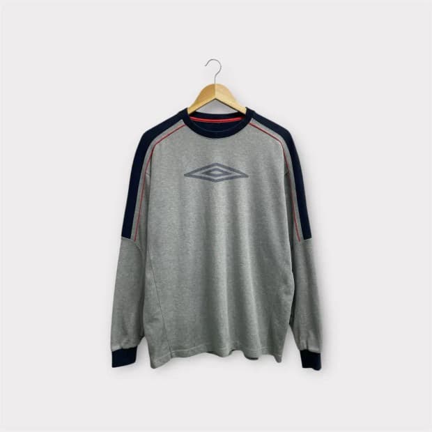 엄브로 로고 그레이 맨투맨 XL