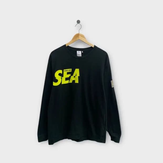 푸마X윈드앤씨 블랙 로고 티셔츠 L