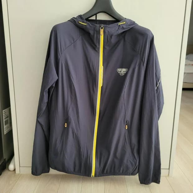 다이나핏 경량 바람막이