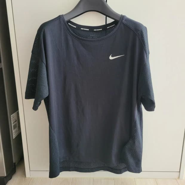 나이키 반팔티셔츠