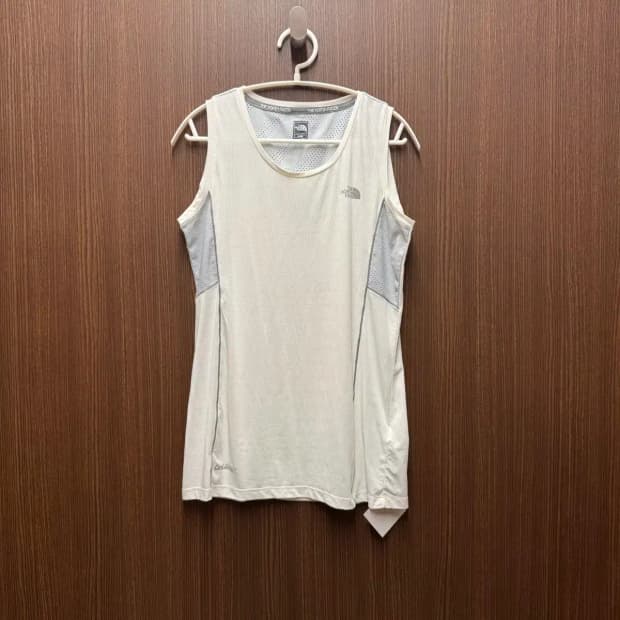 노스페이스 기능성 민소매 나시