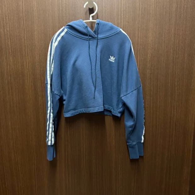 아디다스 크롭 후드티셔츠