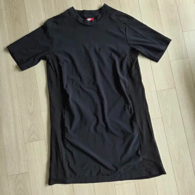 나이키 테크팩 원피스