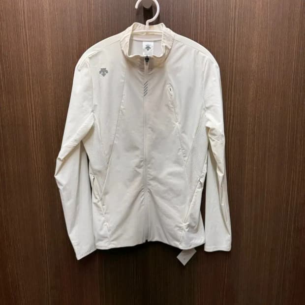 데상트 기능성 집업