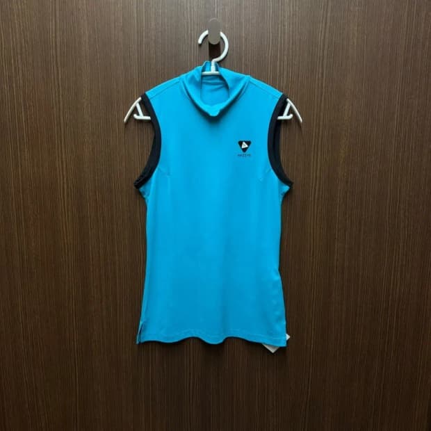 헤지스 민소매 나시 티셔츠