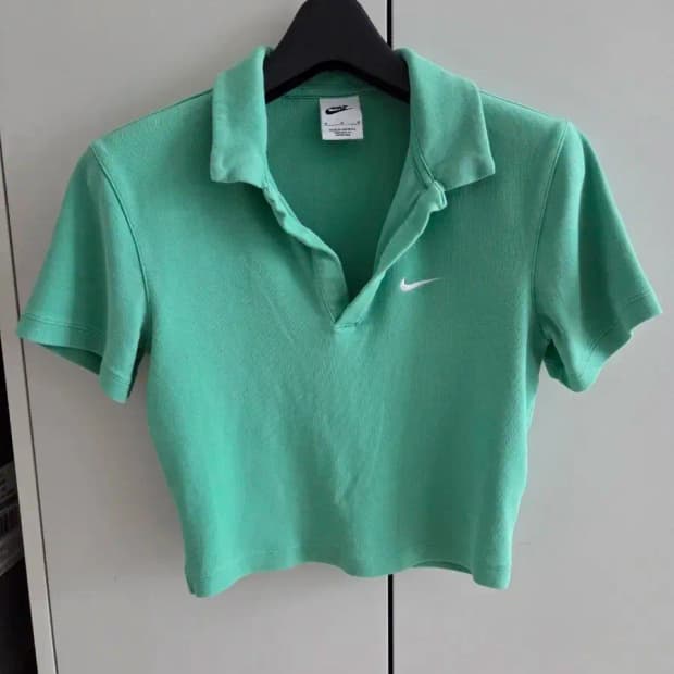 나이키 크롭 반팔 카라티셔츠