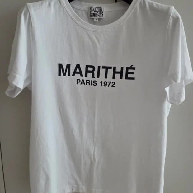 마리떼 프랑소와 저버 화이트 반팔 티셔츠