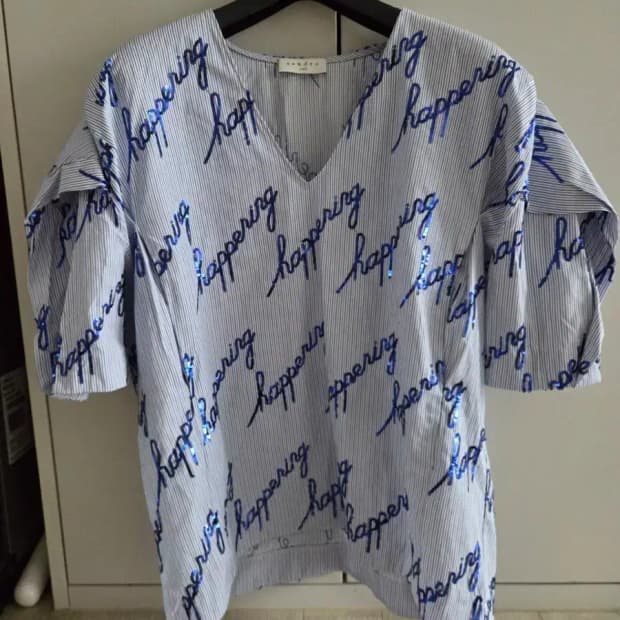 산드로 스팽글 블라우스