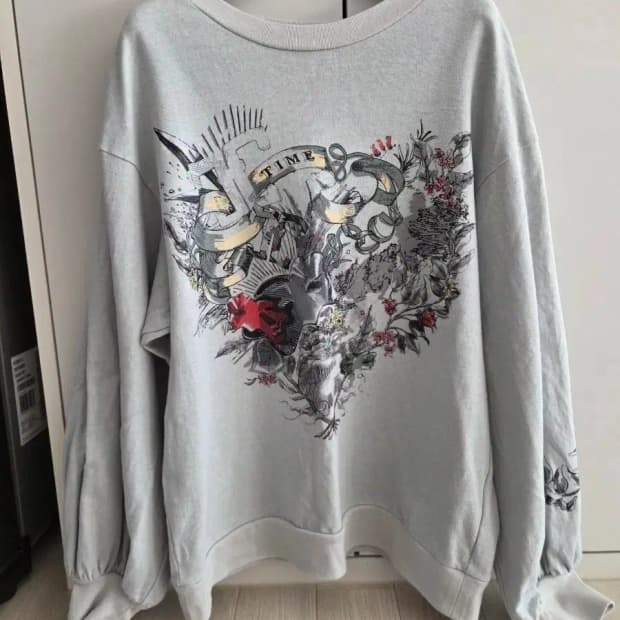 한섬 타임 퍼프소매 맨투맨