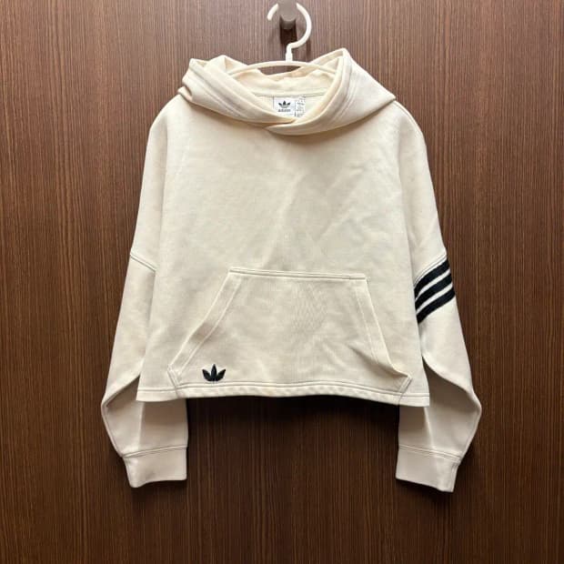 아디다스 숏 후드티셔츠