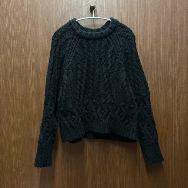 자라 니트 스웨터