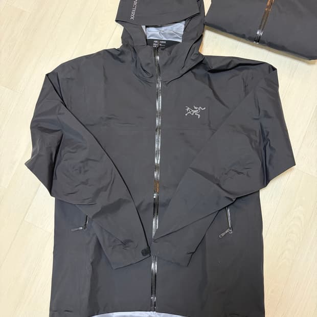 L 아크테릭스 베타 블랙 고어텍스 후디 자켓