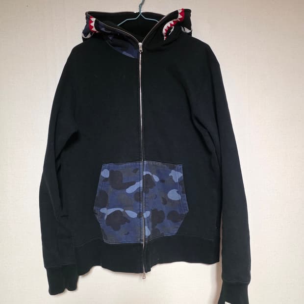 [L]베이프 블루 반카모 샤크후드집업