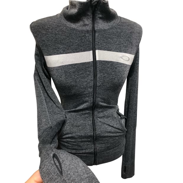 정품.Oakley 오클리 딱붙 워머 집업(44-55추천)