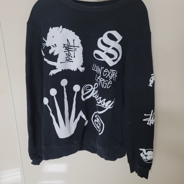 스투시 8볼 맨투맨 M 95사이즈 상태굿
