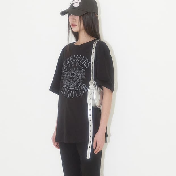 일리고 에이티피컬 포켓 백 실버