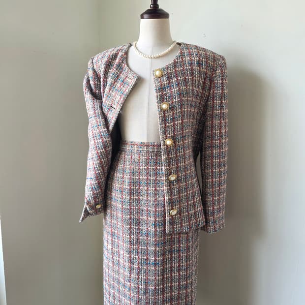 부클 트위드 셋업