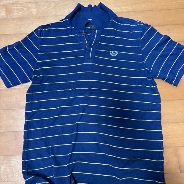 아디다스 스트라이프 카라티