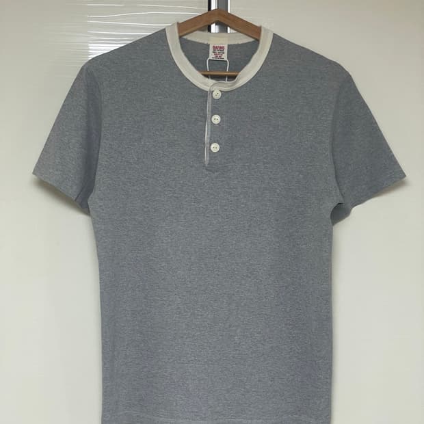 Barns Outfitters 헨리넥 티셔츠 M사이즈