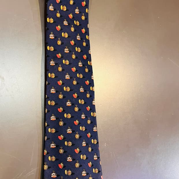 살바토레 페라가모 포켓워치 패턴 실크 넥타이 (이탈리아)