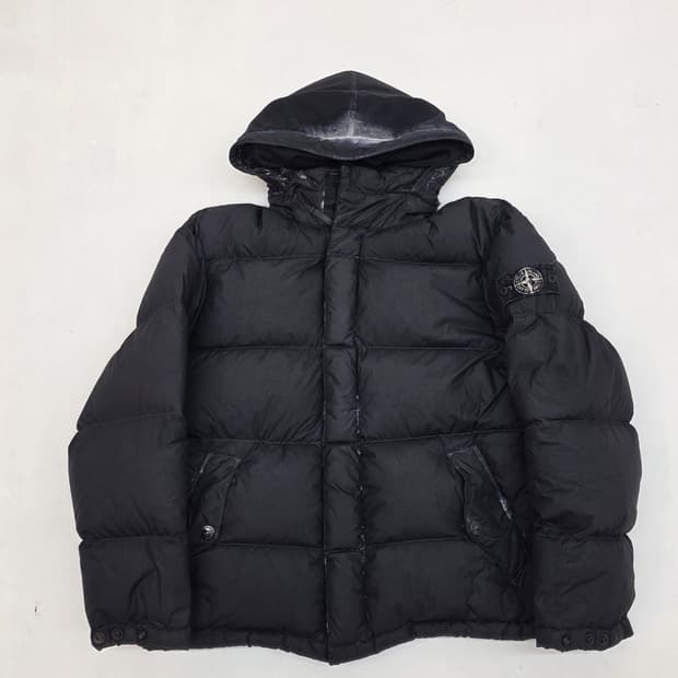 슈프림 x 스톤 아일랜드 페인티드 카모 크링클 다운 자켓 블랙