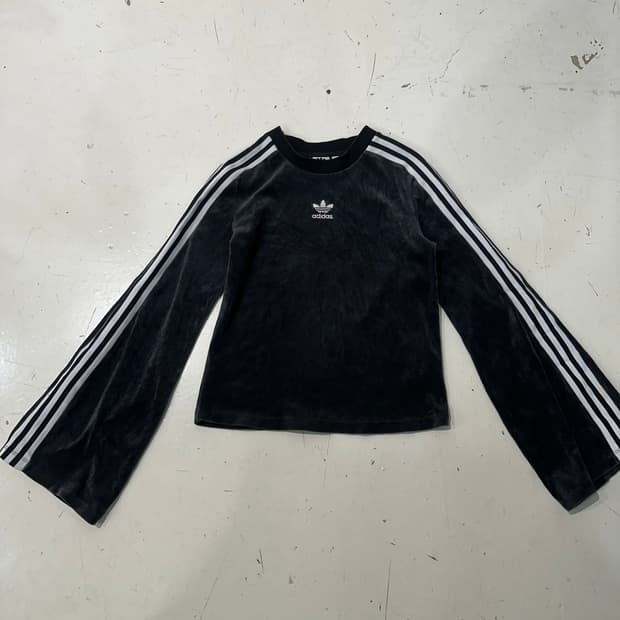 아디다스 벨벳 맨투맨 여성S