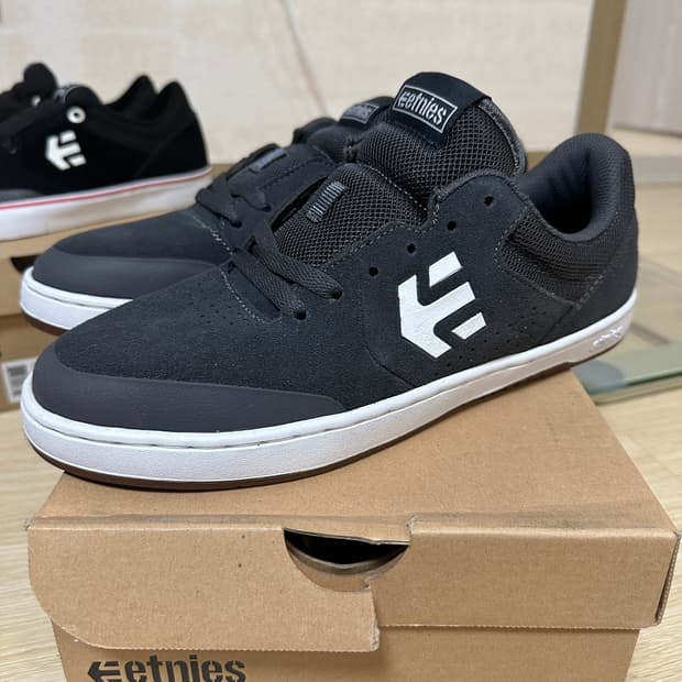 [280] Etnies Marana Dark/Grey/Gum