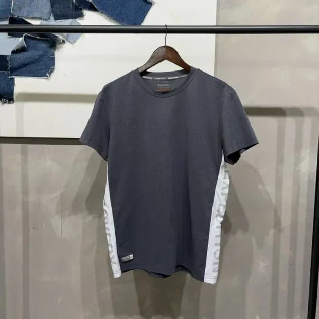 (105) 디스커버리 등산 아웃도어 기능성 반팔 티