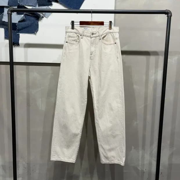 (30인치) 에잇세컨즈 캐주얼 크림진 청바지