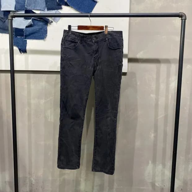 (31인치) 게스 빈티지 스판 흑청바지 블랙진
