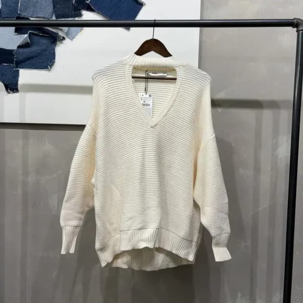 (100) 자라 ZARA 여성 리브드 브이넥 비스코스 니트