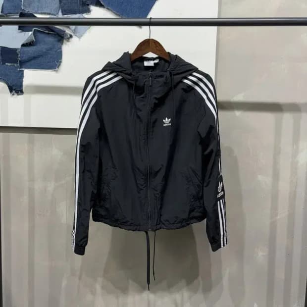 (95) 아디다스 여성 스트릿 크롭 바람막이 자켓