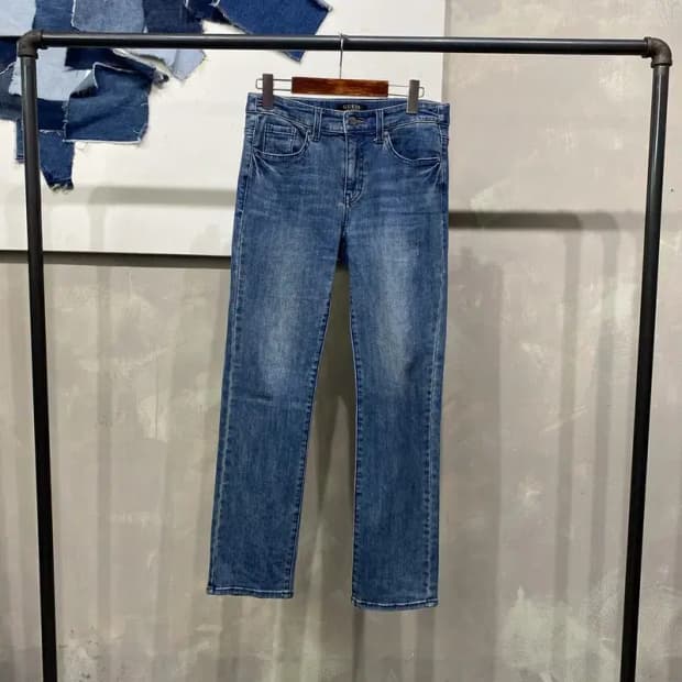 (28인치) 게스 여성 스판 데님팬츠 청바지