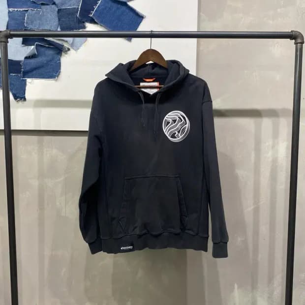 (105) 디스커버리 캐주얼 프린팅 후드티